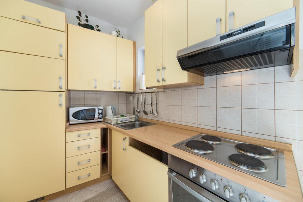 Apartments Dominko Brist Ngoại thất bức ảnh